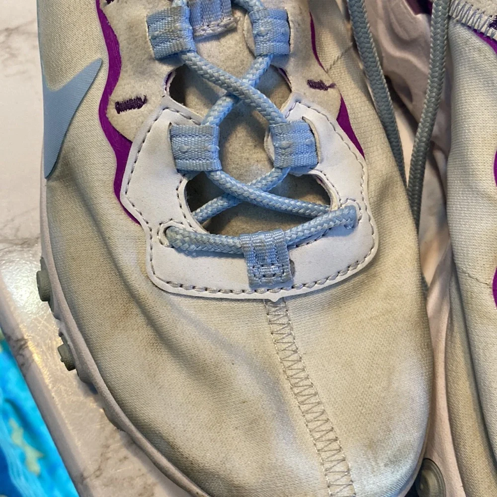 Nike Women’s React Element 55 Sneaker Football Grey Psychic Blue Size 10 w box